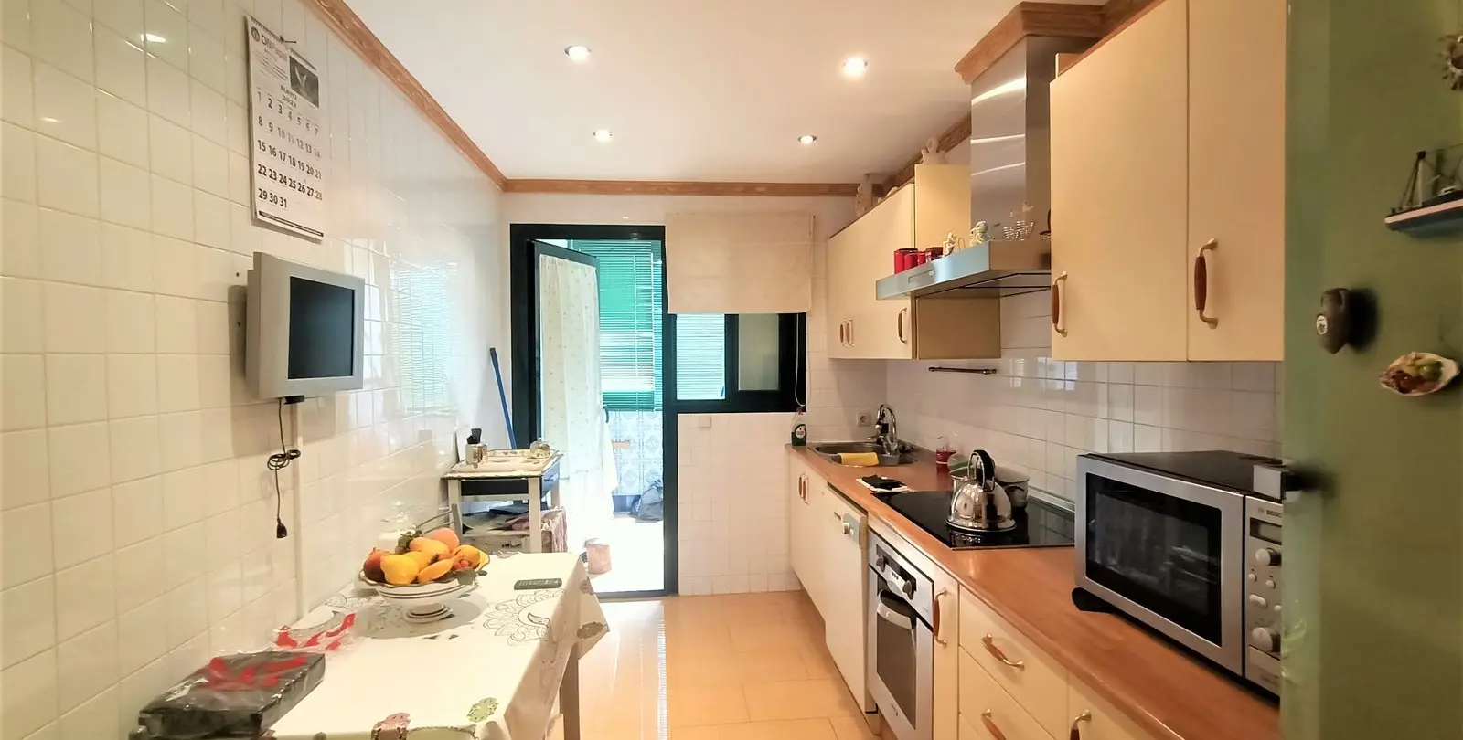 Sale of middle floor apartment in San Pedro de Alcántara 13