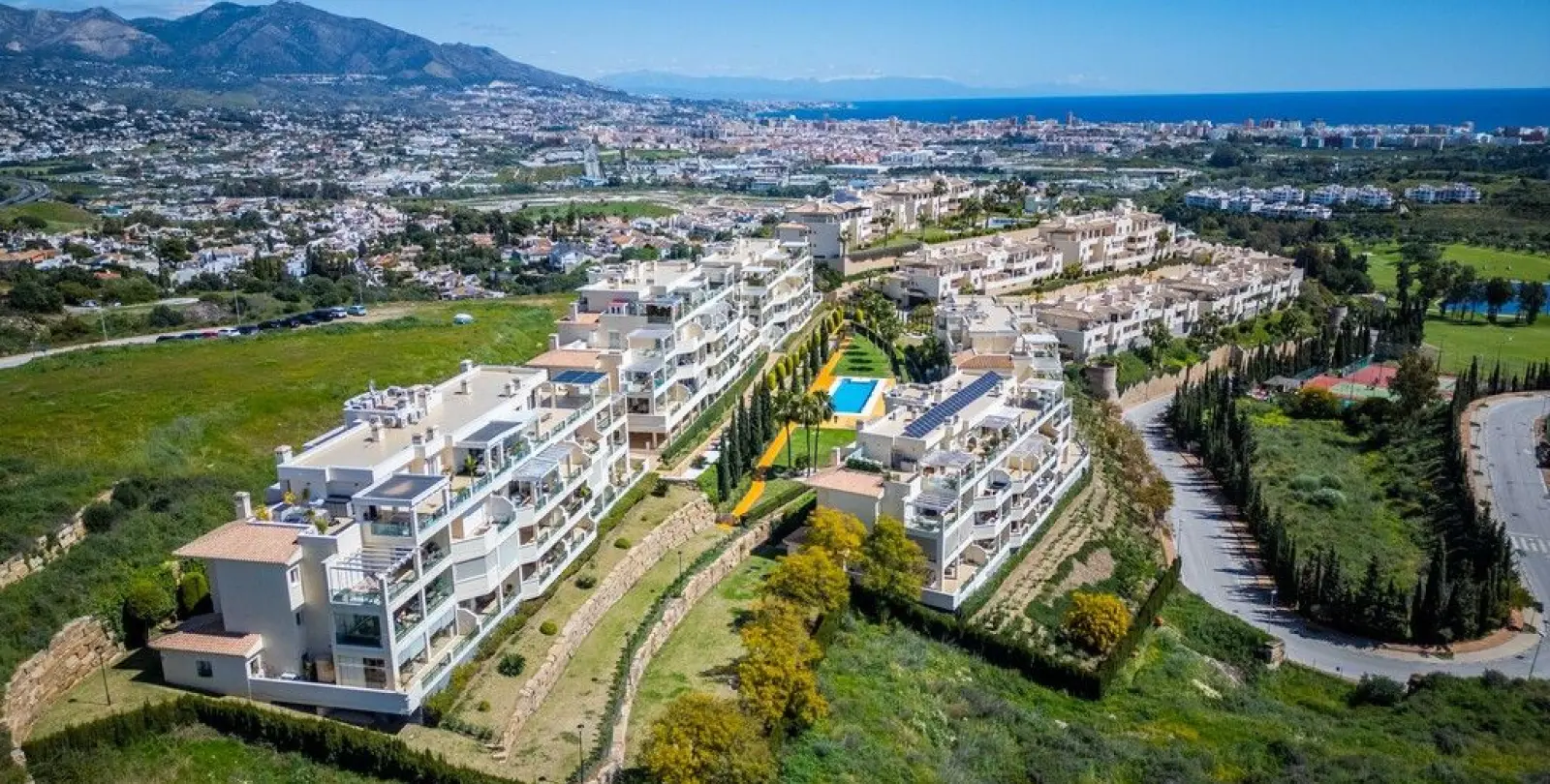 Sale of penthouse in Cerrado del Águila 12
