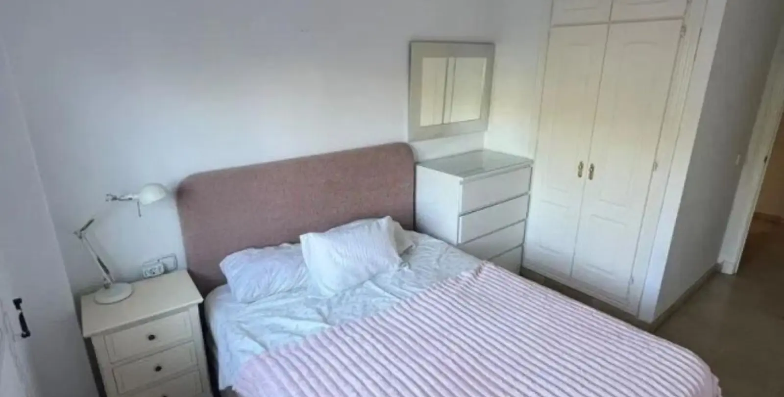 Sale of middle floor apartment in Marbella 11