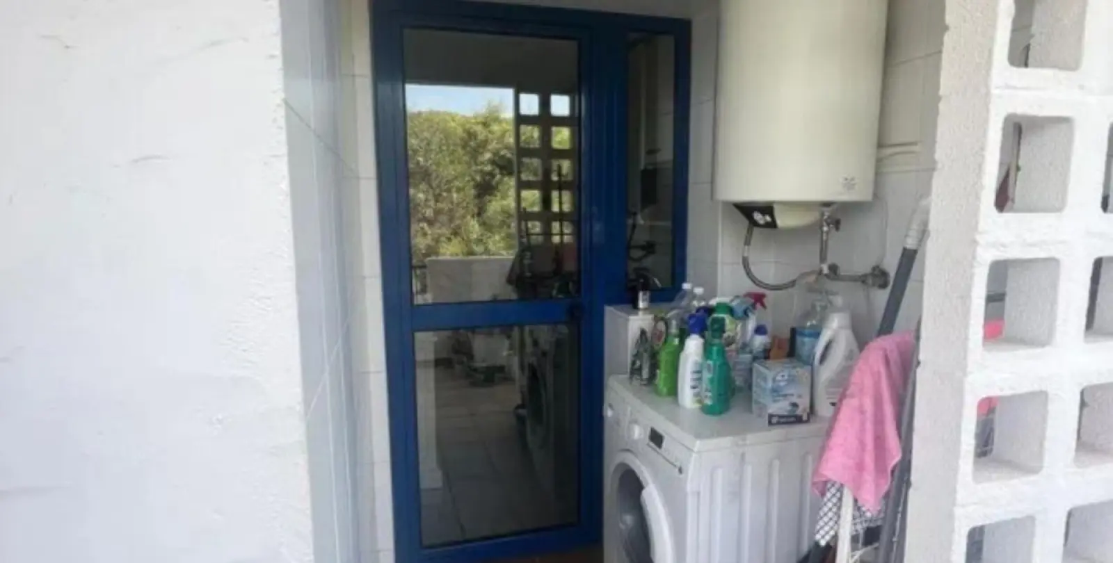 Sale of middle floor apartment in Marbella 12