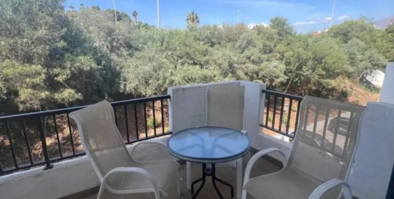 Sale of middle floor apartment in Marbella 18