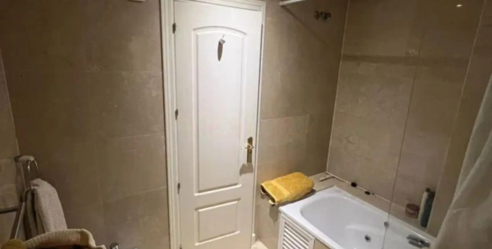 Sale of middle floor apartment in Marbella 22