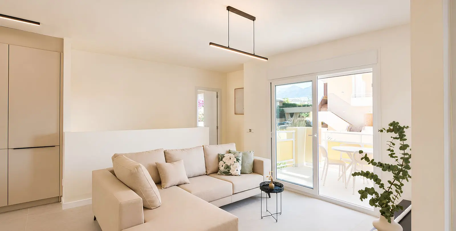 Sale of middle floor apartment in Los Boliches 3