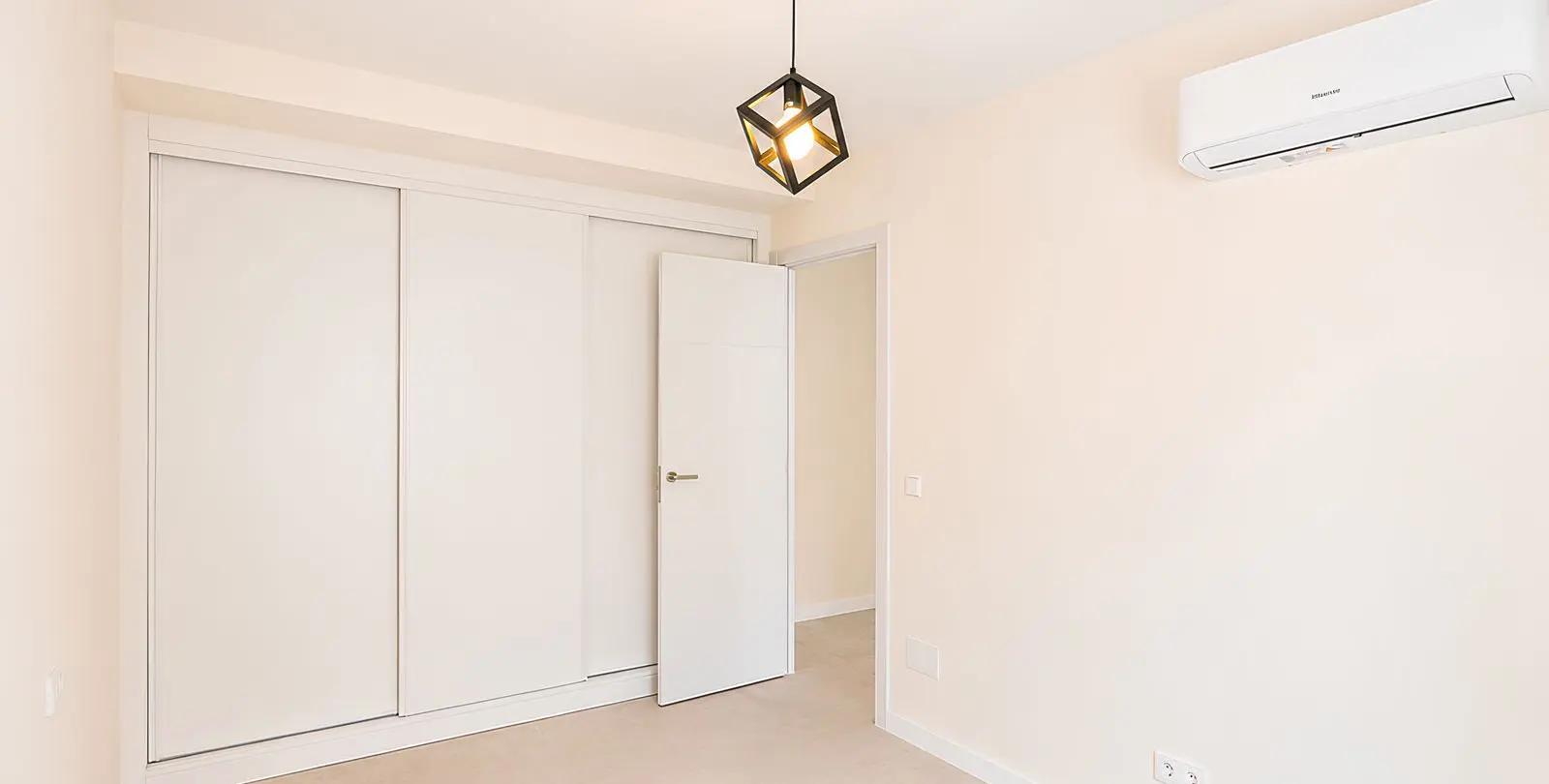 Sale of middle floor apartment in Los Boliches 17