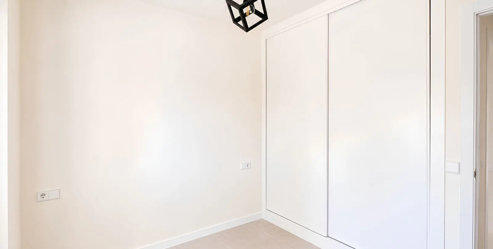 Sale of middle floor apartment in Los Boliches 20