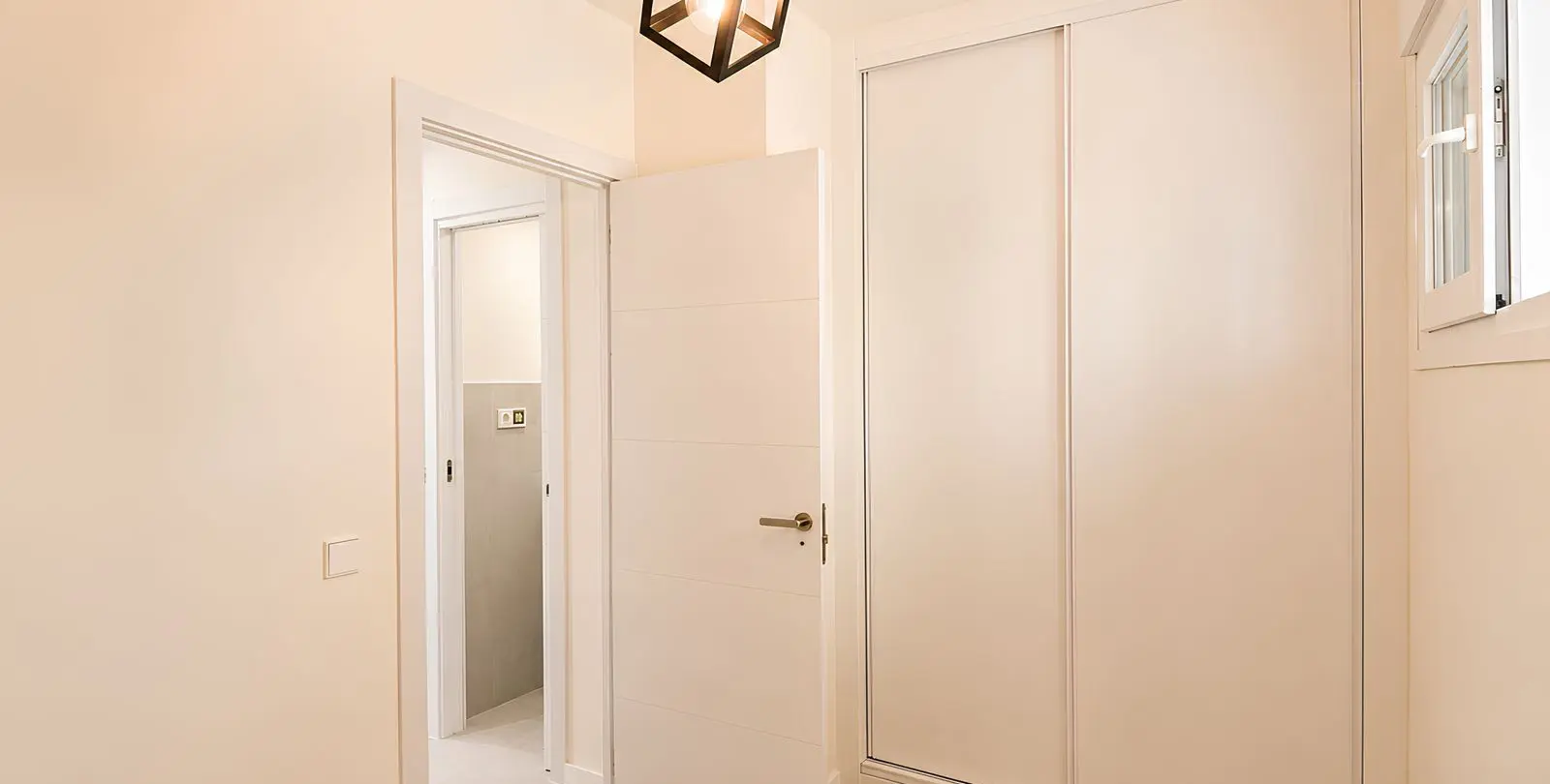 Sale of middle floor apartment in Los Boliches 21