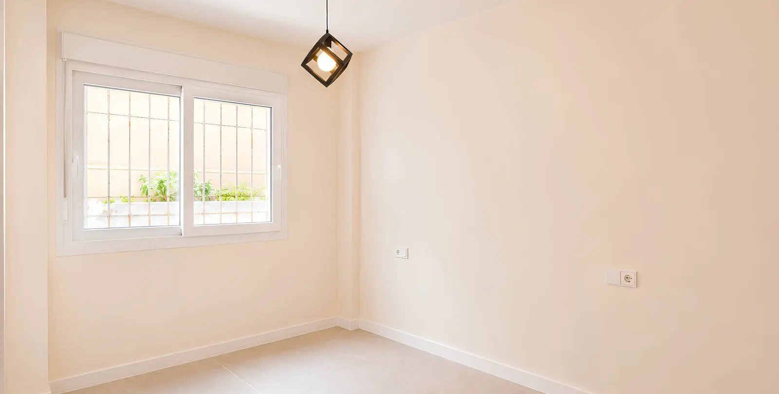 Sale of middle floor apartment in Los Boliches 25