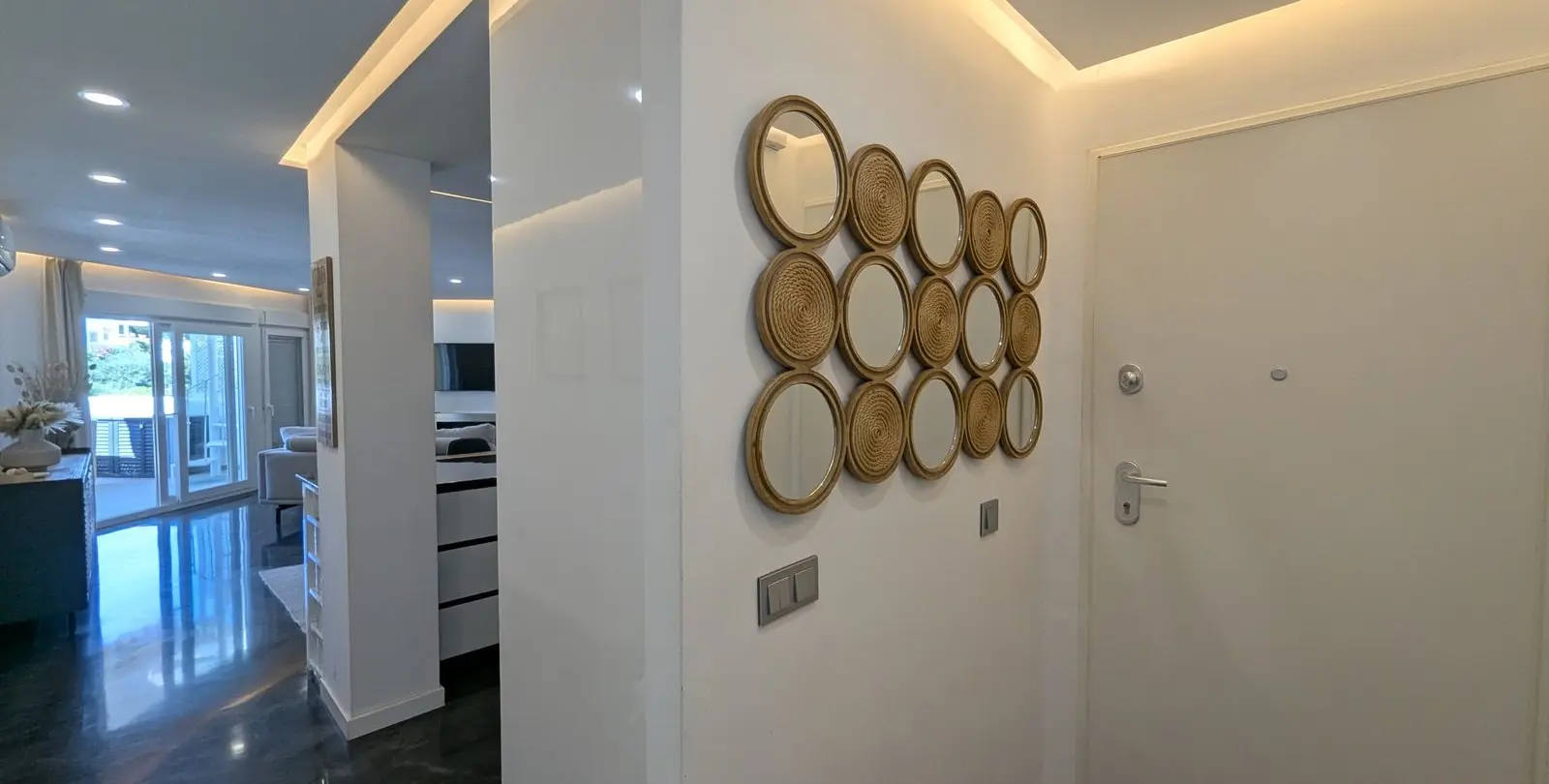 Sale of penthouse in Calahonda 26