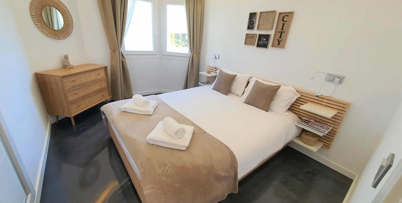 Sale of penthouse in Calahonda 44
