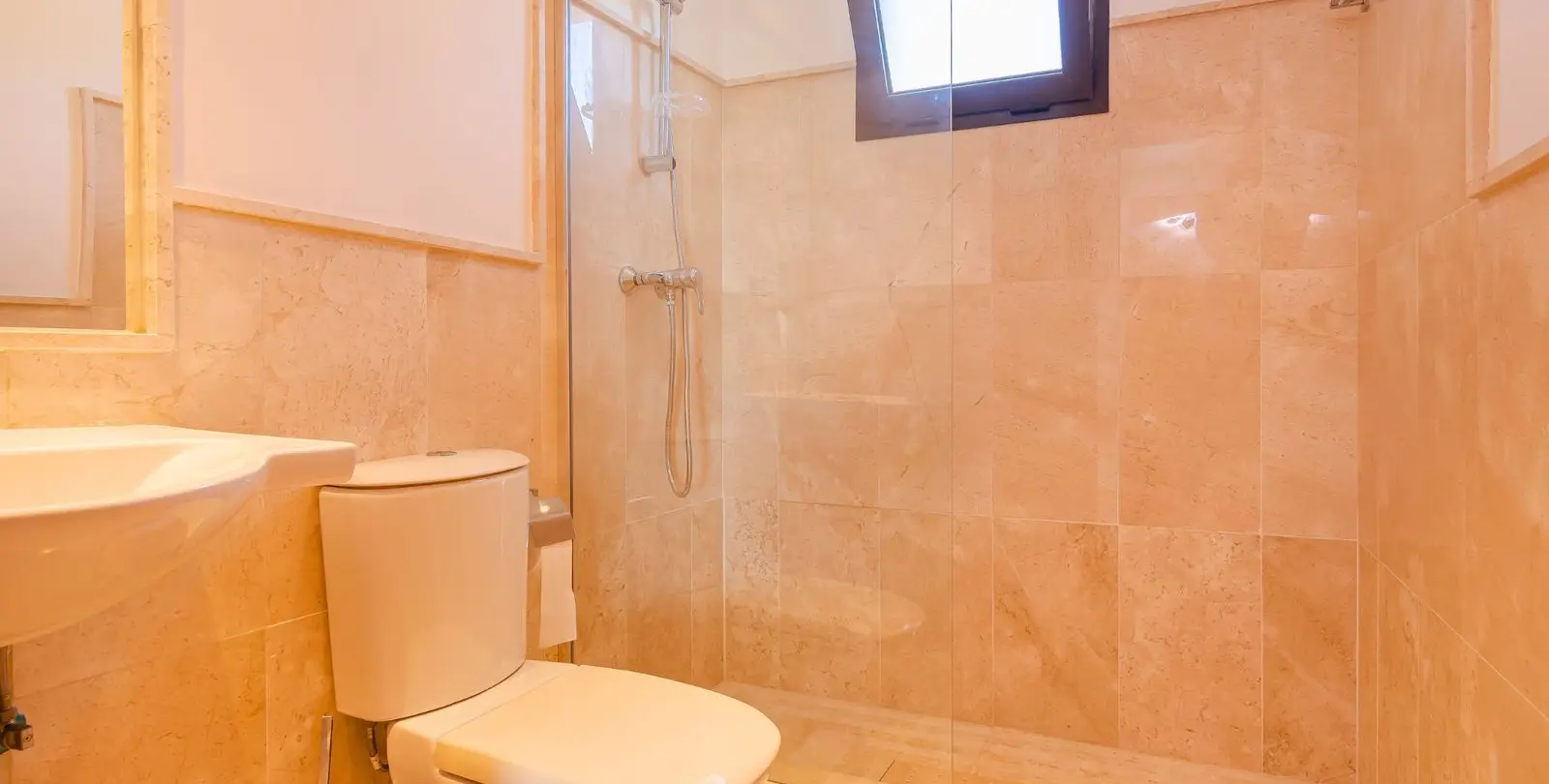 Sale of penthouse in Casares Playa 22