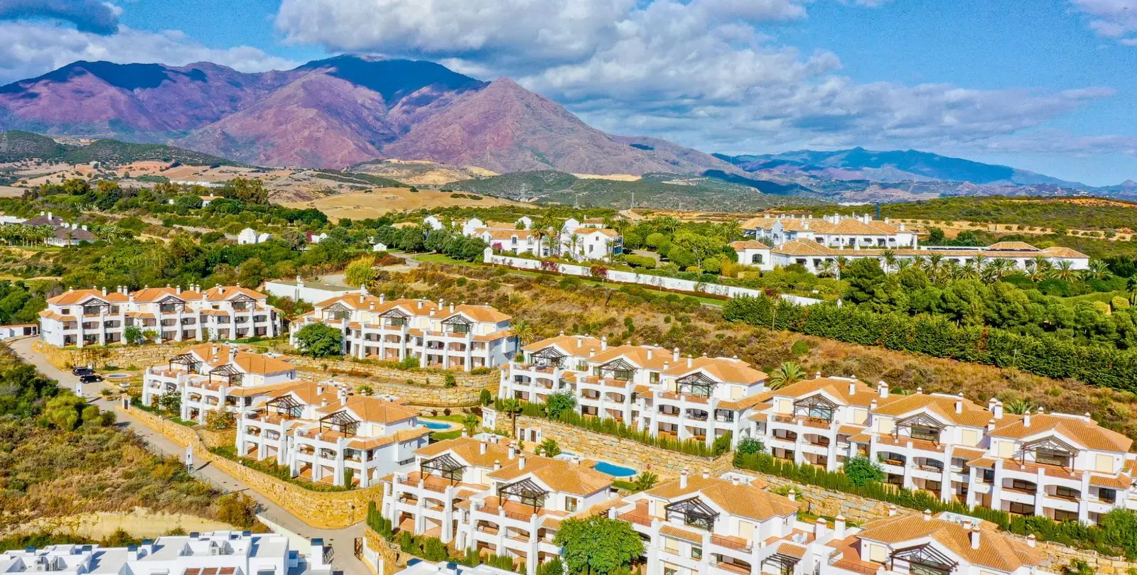Sale of penthouse in Casares Playa 27