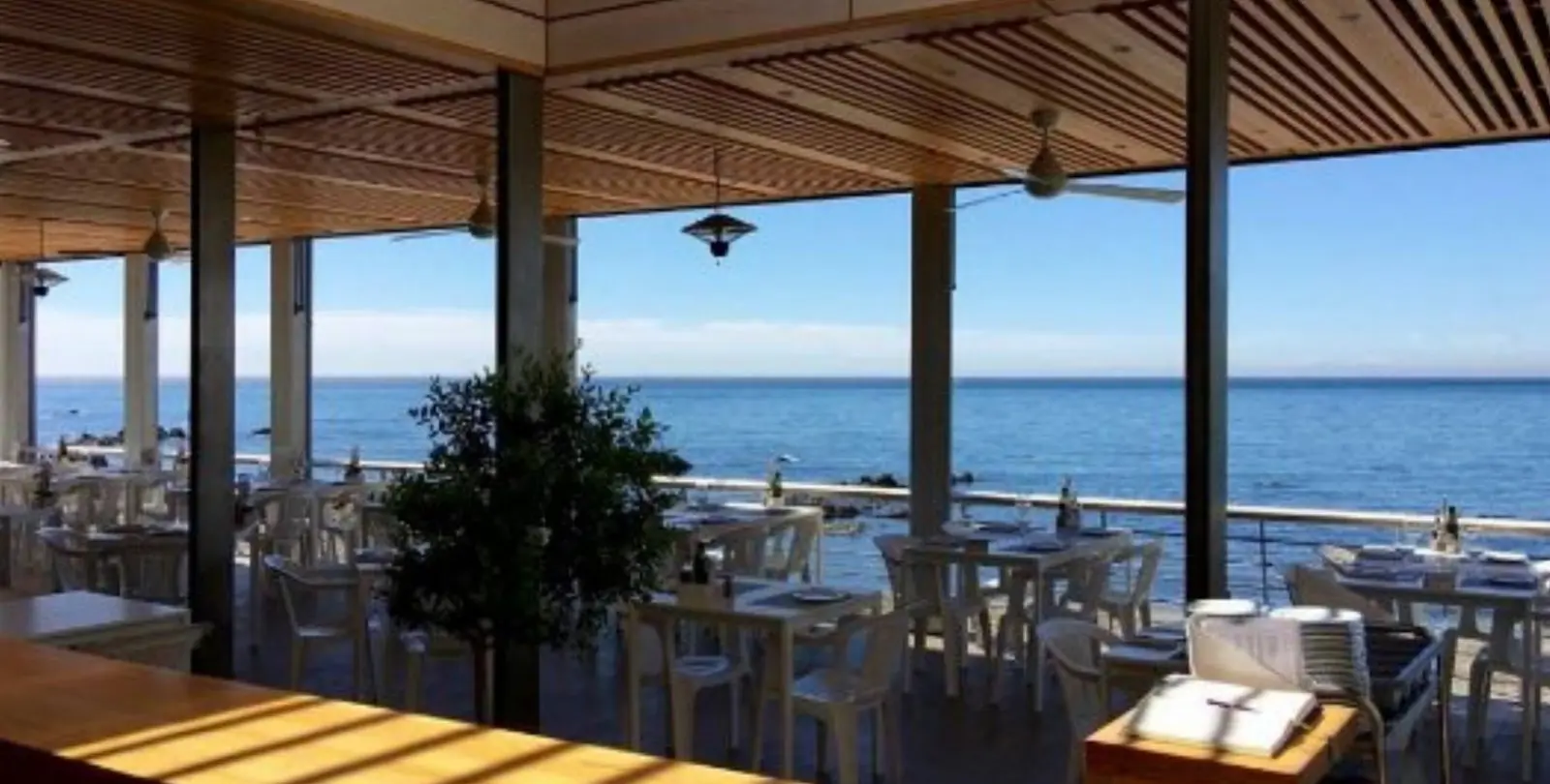 Sale of penthouse in Casares Playa 30