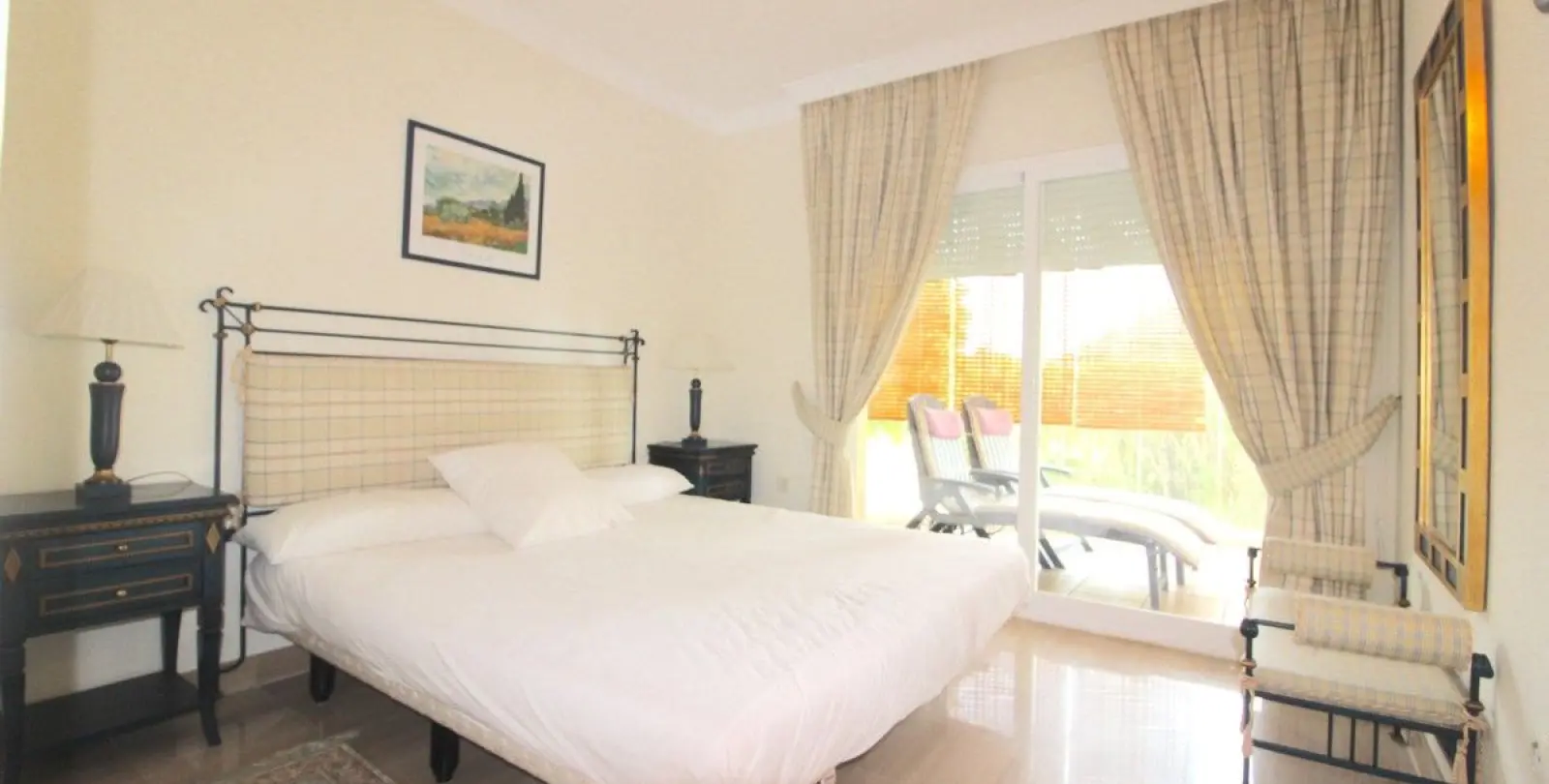 Venta de apartamento en planta baja en Bahía de Marbella 8