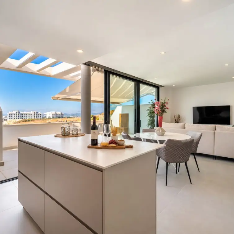 Sale of penthouse in Fuengirola