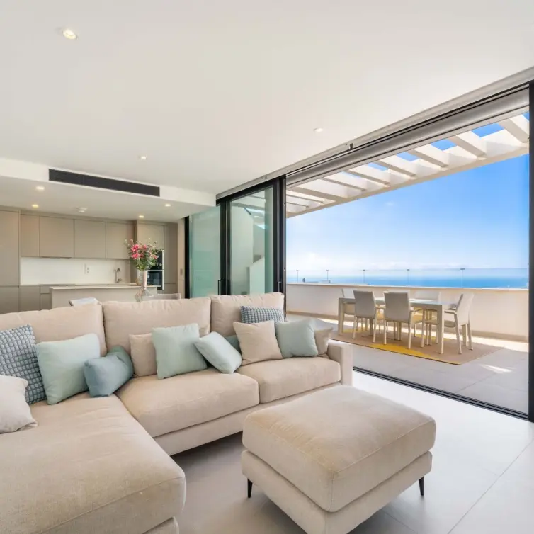 Sale of penthouse in Fuengirola