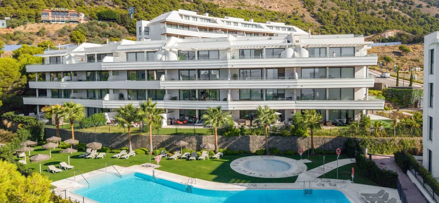 Sale of penthouse in Fuengirola 2