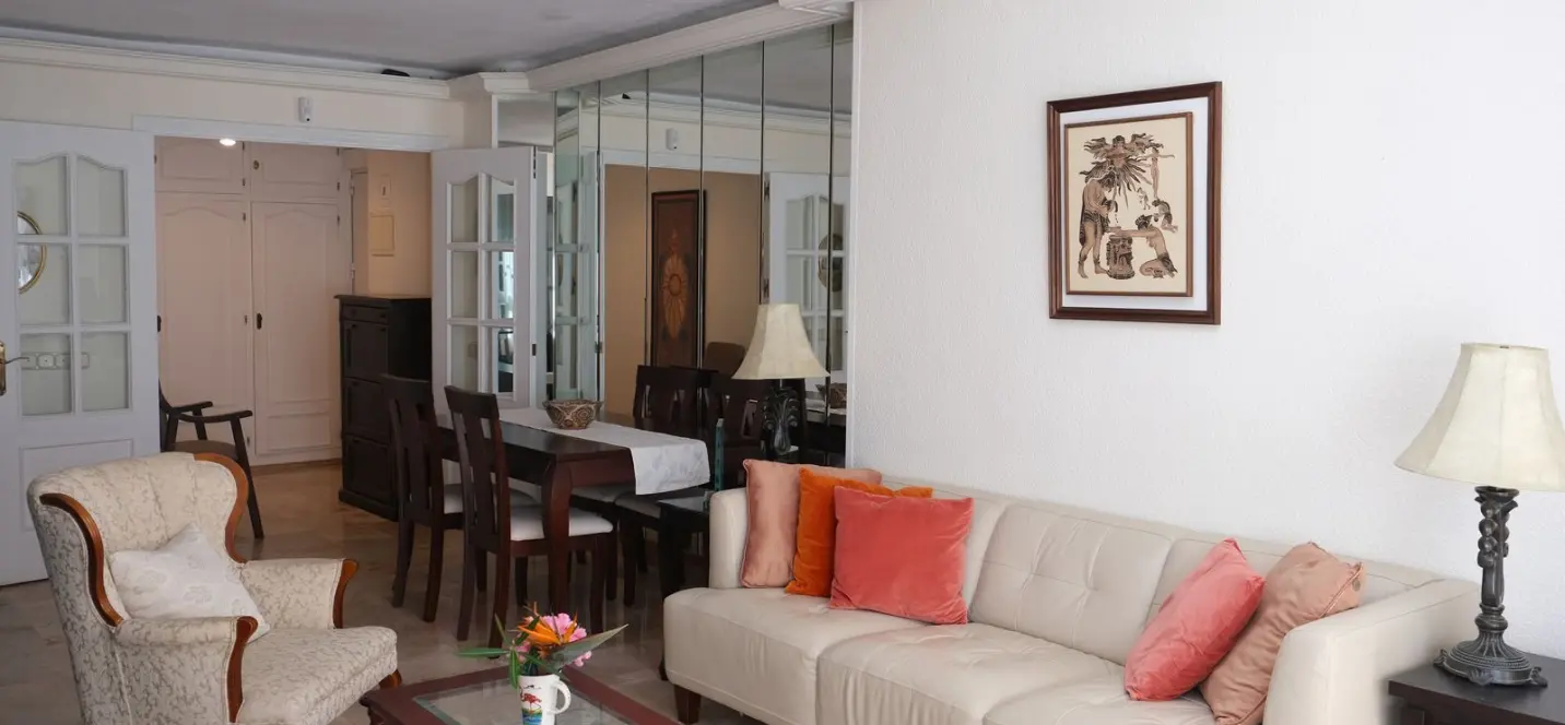 Sale of middle floor apartment in Marbella 4