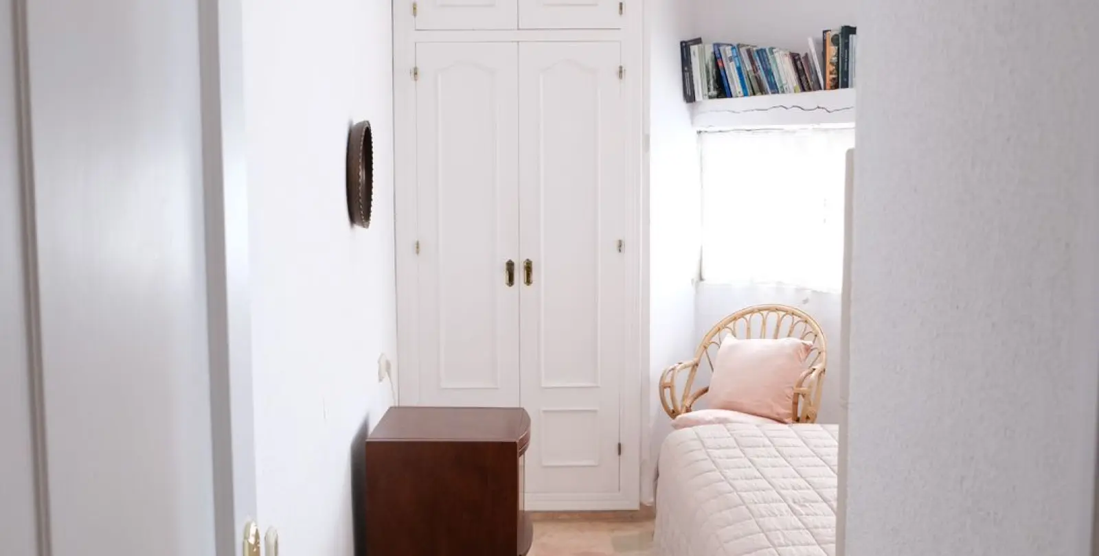 Sale of middle floor apartment in Marbella 11