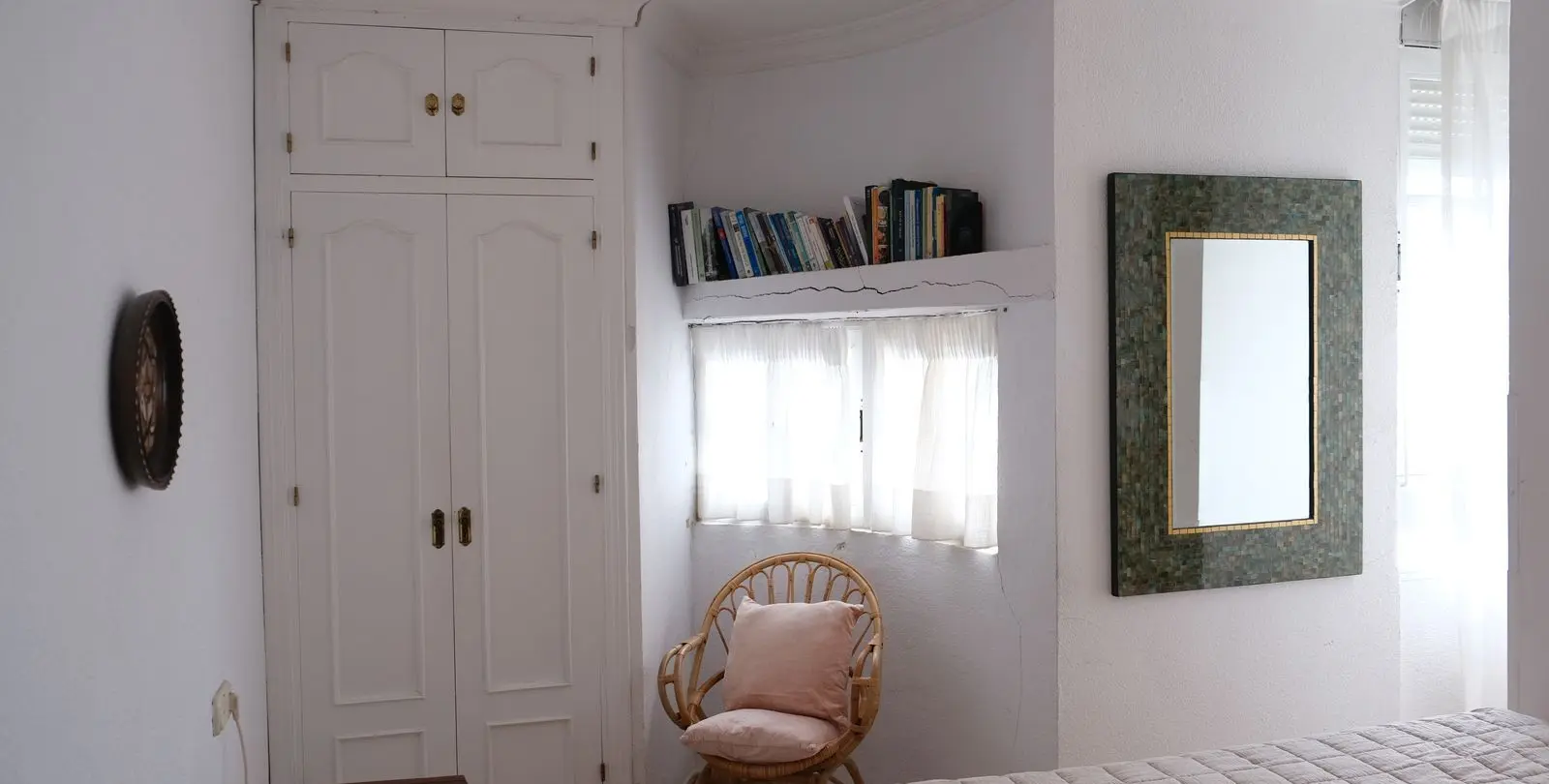 Sale of middle floor apartment in Marbella 12