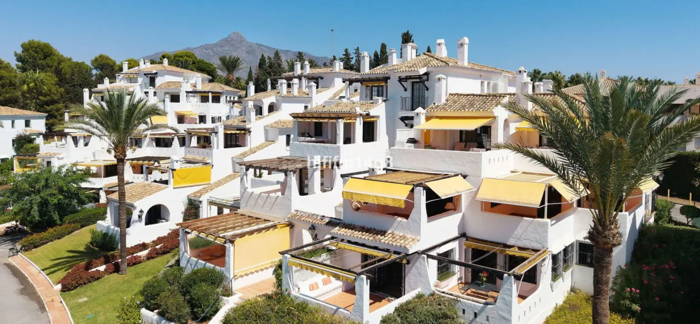 Sale of ground floor apartment in Nueva Andalucía 1