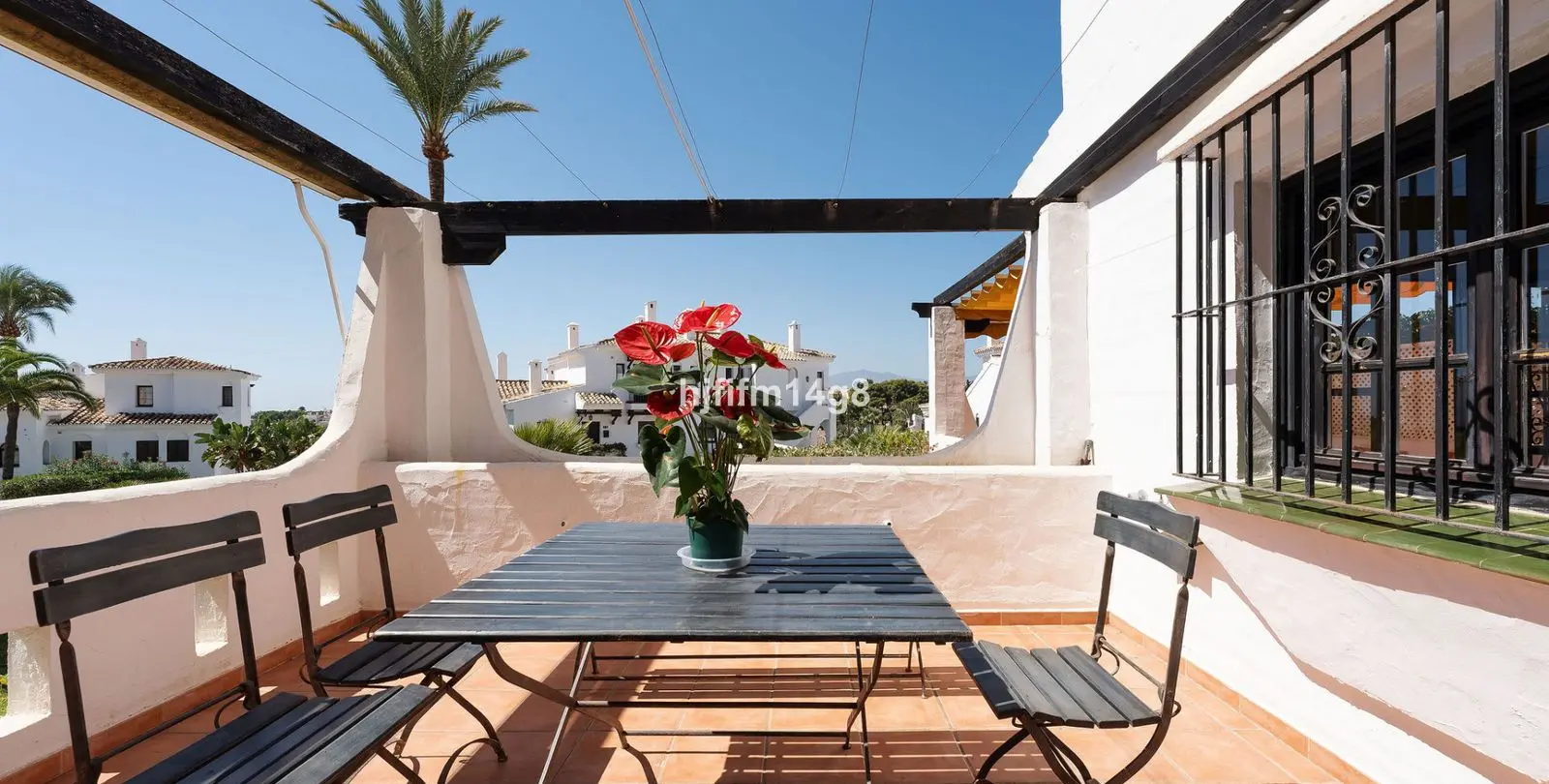 Sale of ground floor apartment in Nueva Andalucía 4