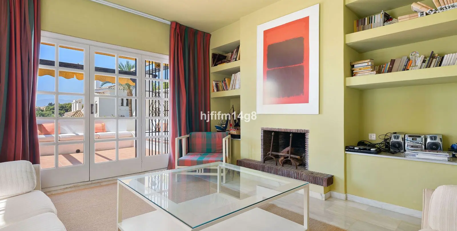 Sale of ground floor apartment in Nueva Andalucía 5