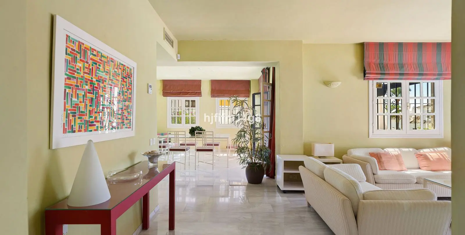 Sale of ground floor apartment in Nueva Andalucía 7