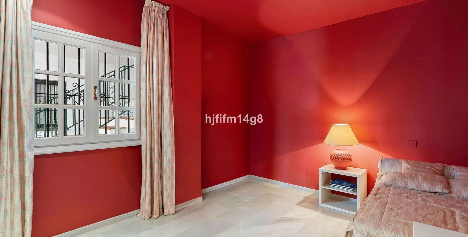 Sale of ground floor apartment in Nueva Andalucía 13