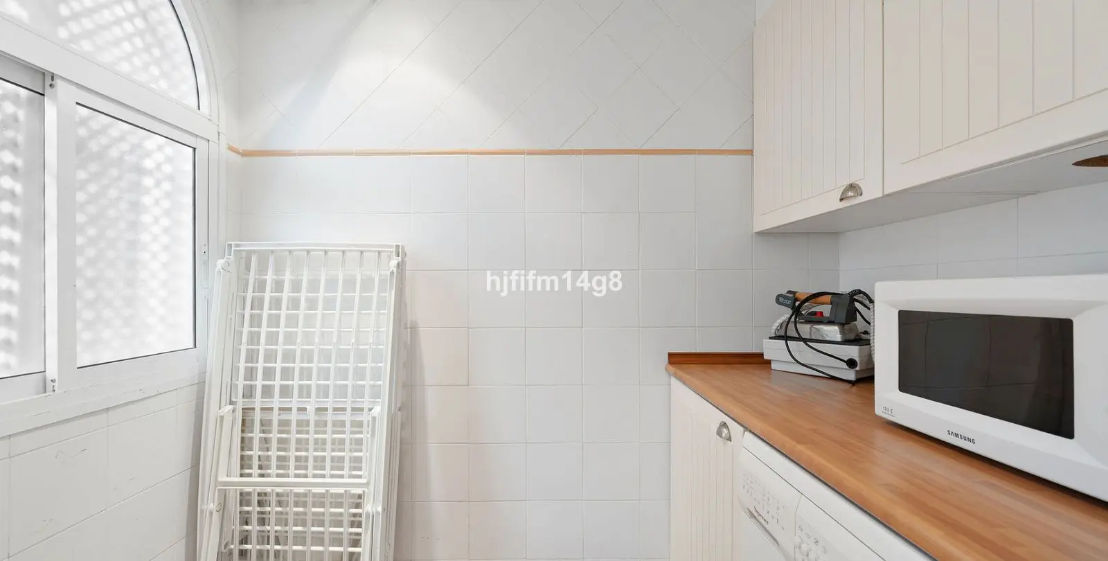 Sale of ground floor apartment in Nueva Andalucía 16