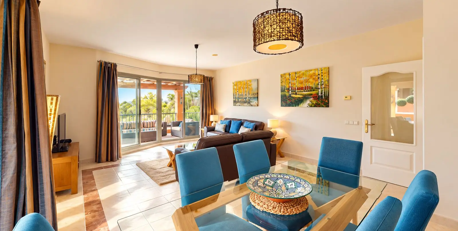 Sale of penthouse in Estepona 5