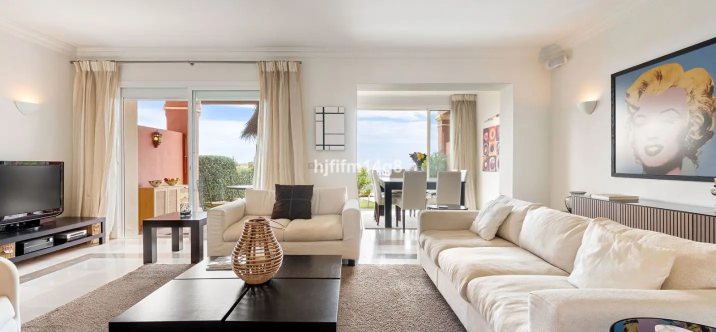 Sale of townhouse in Monte Halcones 3
