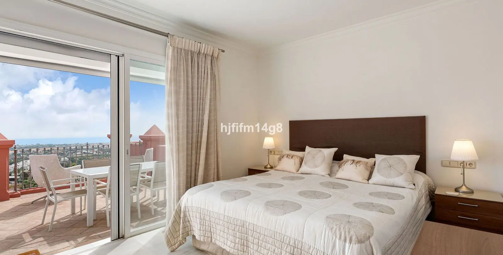 Sale of townhouse in Monte Halcones 9
