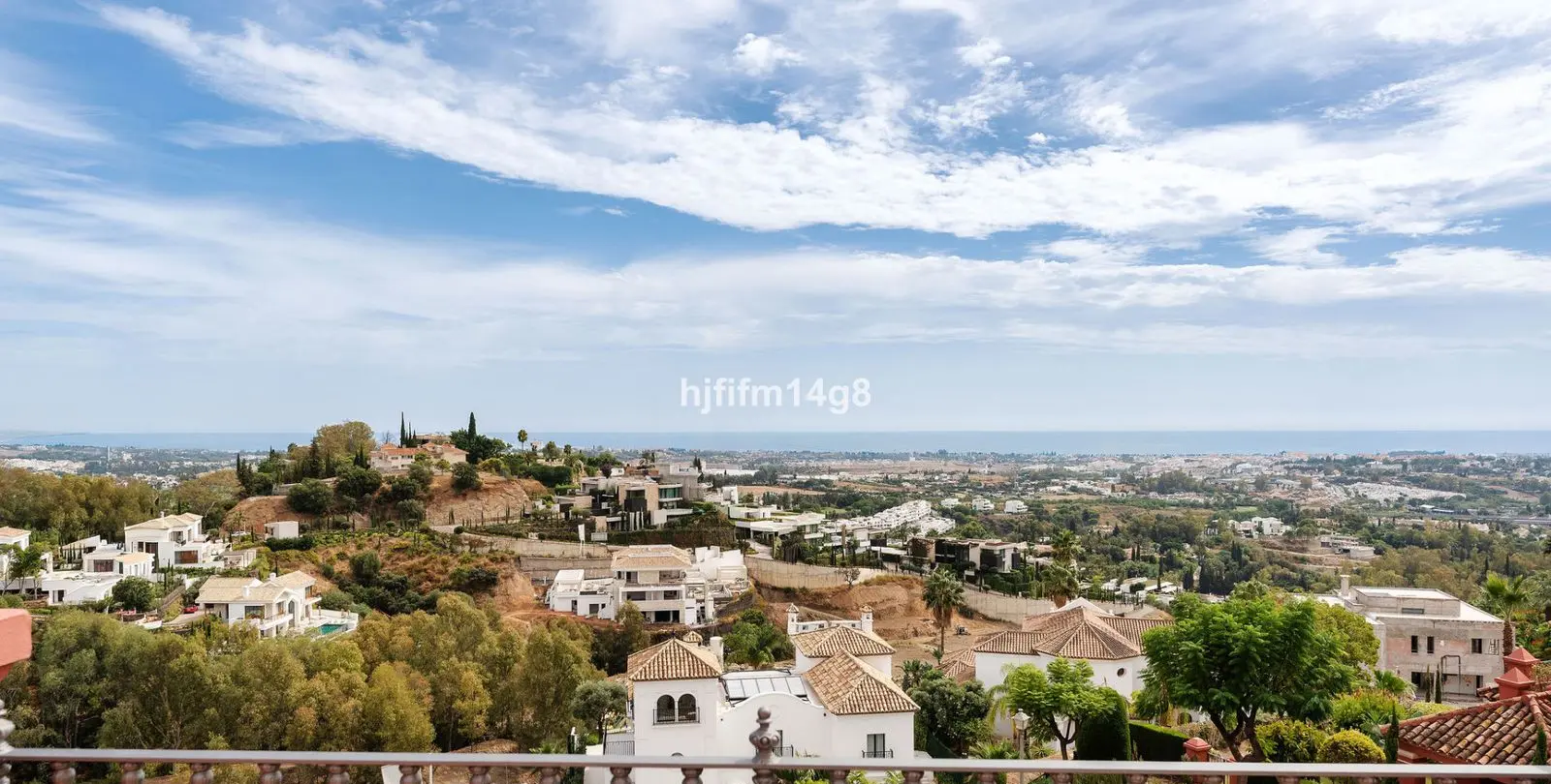 Sale of townhouse in Monte Halcones 11