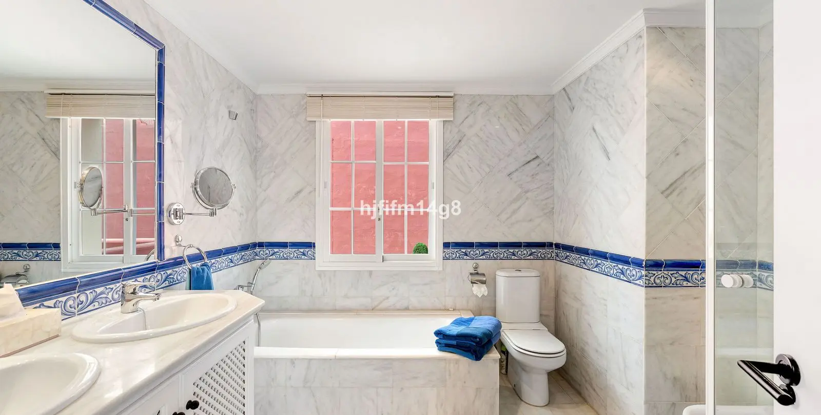 Sale of townhouse in Monte Halcones 13