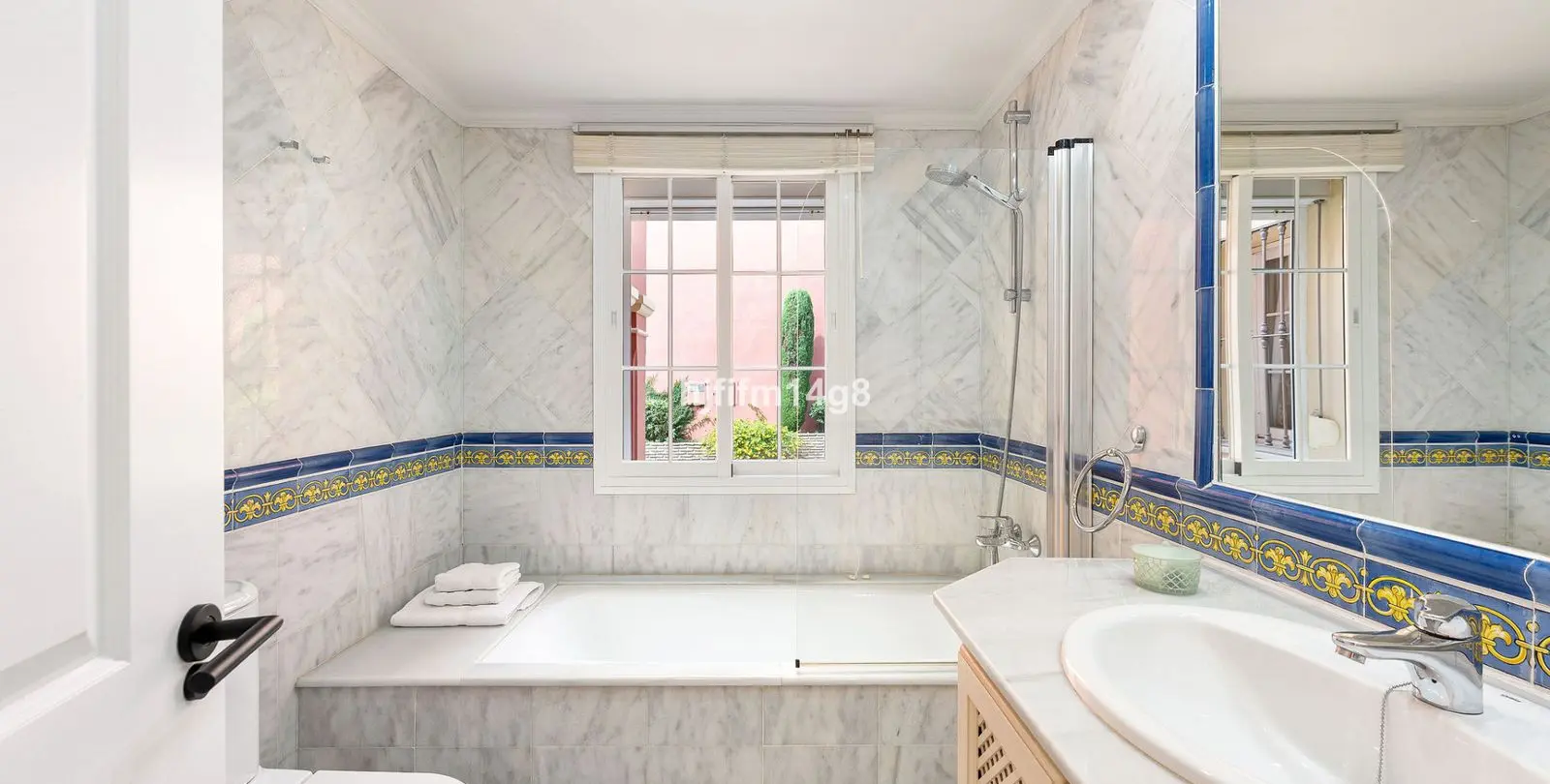Sale of townhouse in Monte Halcones 18