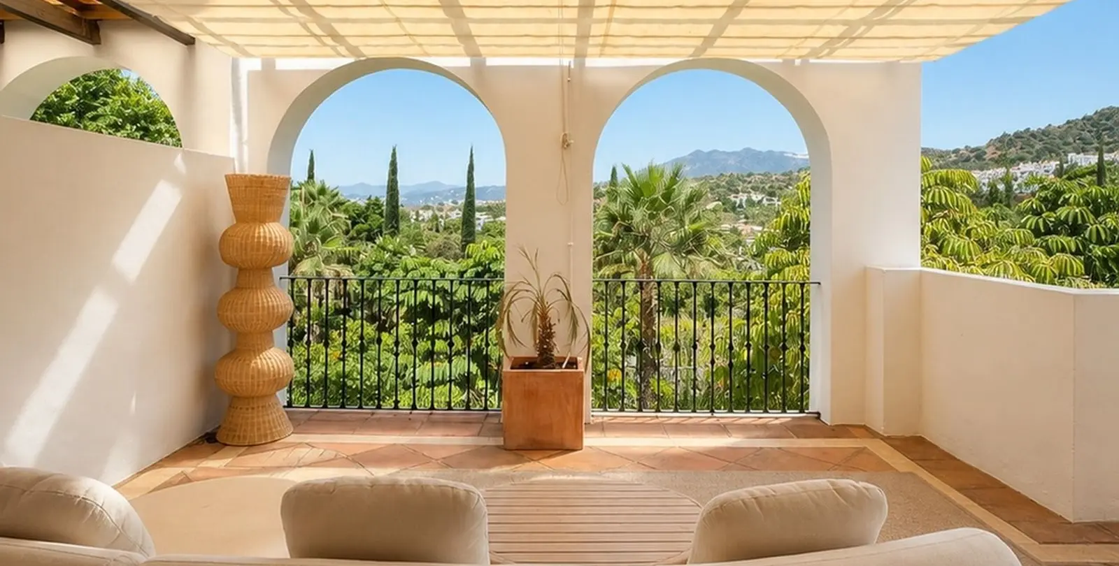 Sale of penthouse duplex in Sierra Blanca 2