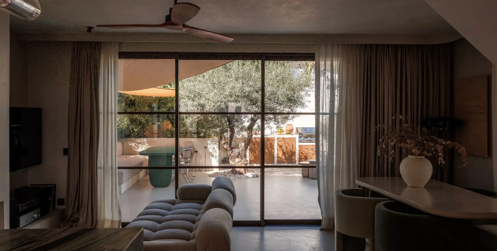 Sale of townhouse in Nueva Andalucía 3