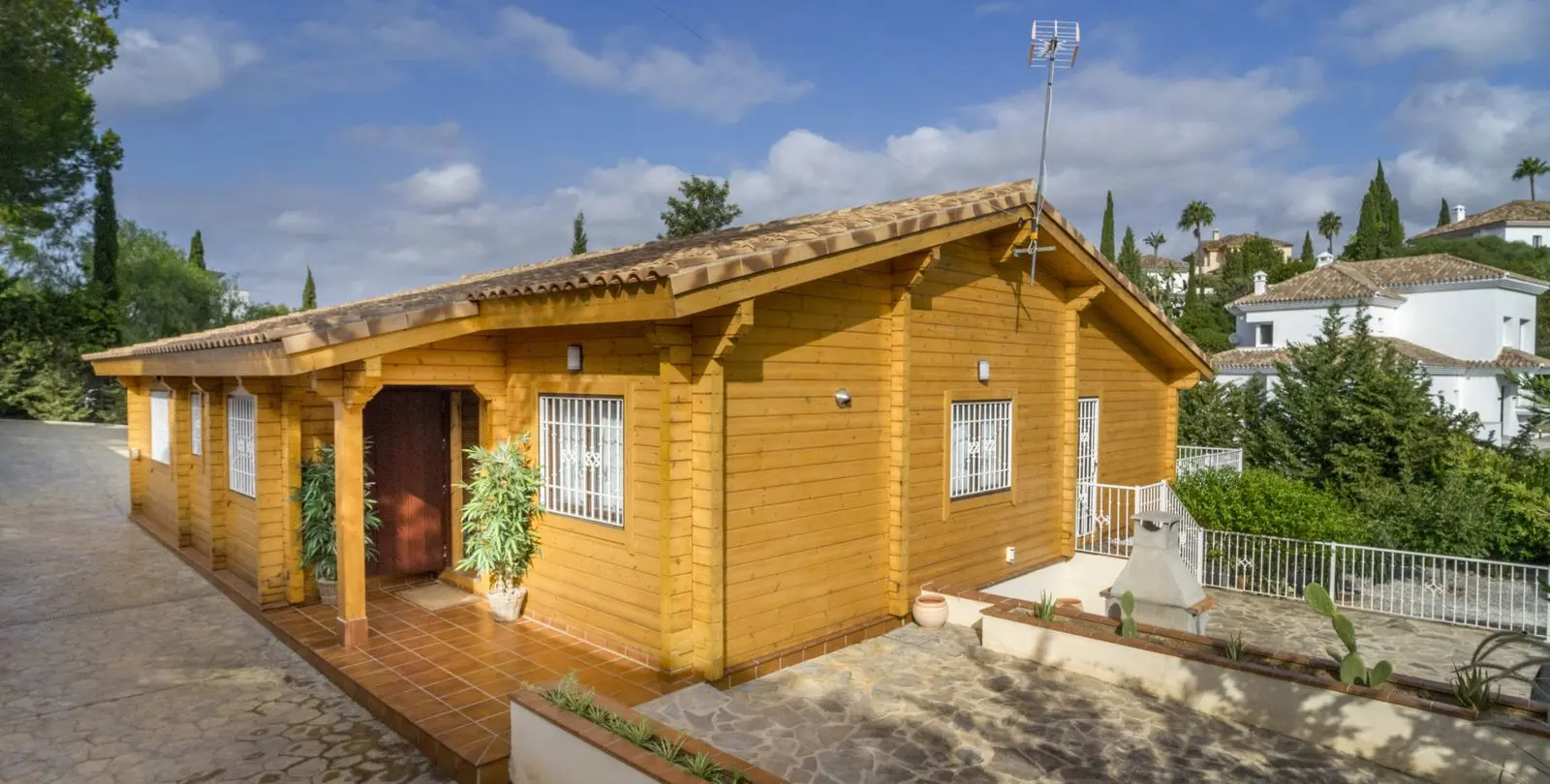 Venta de villa independiente en Elviria 1