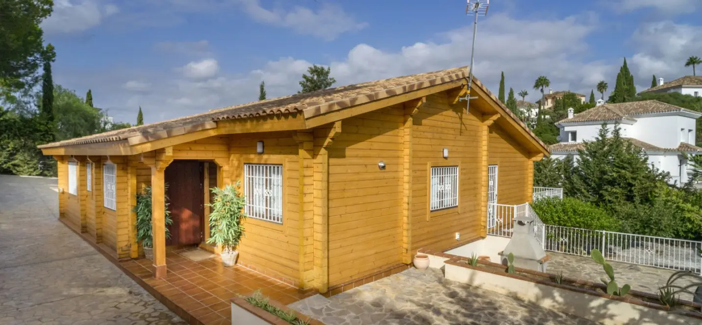 Venta de villa independiente en Elviria 0
