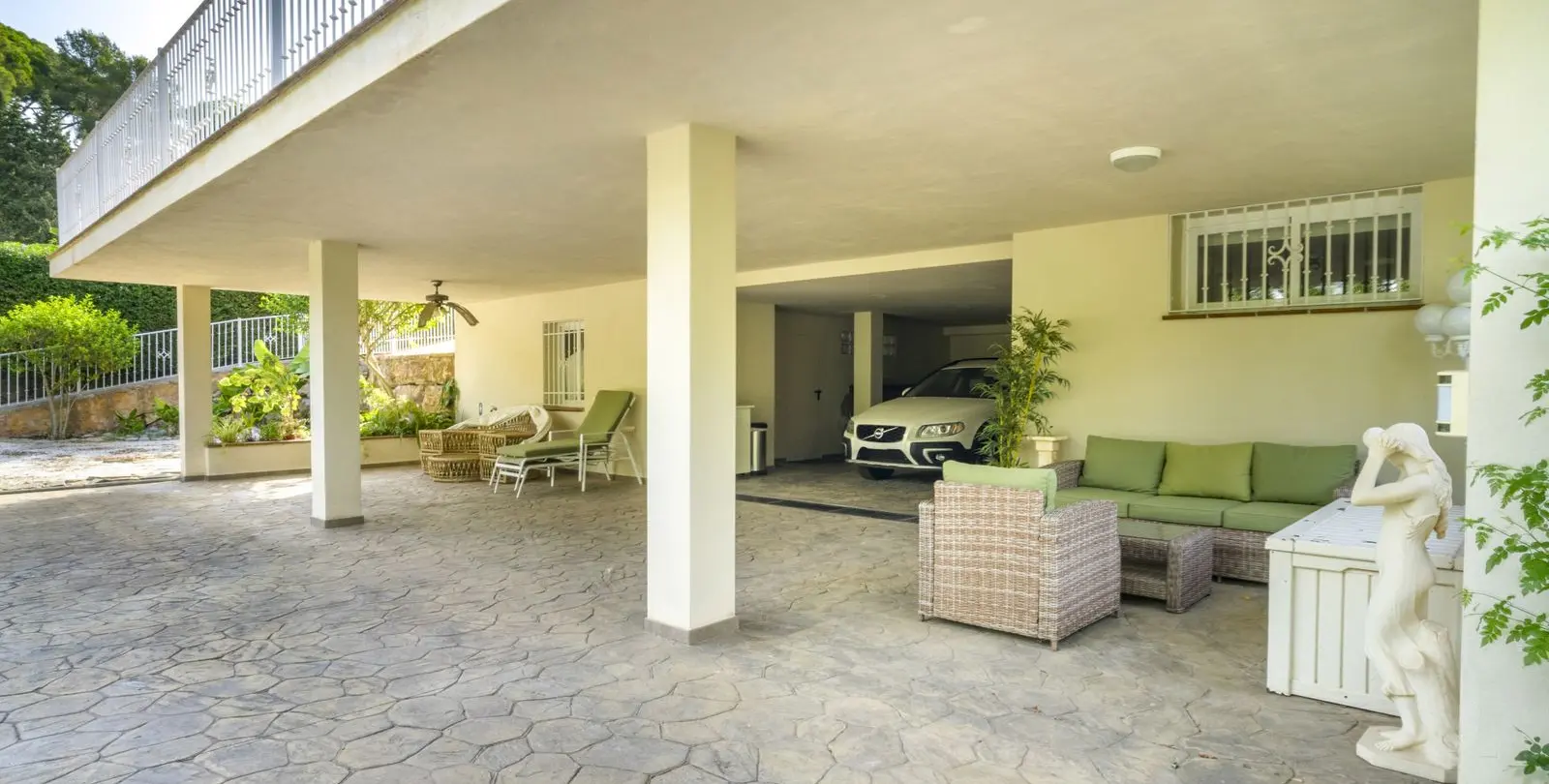Venta de villa independiente en Elviria 33