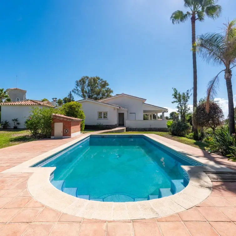 Venta de villa independiente en Atalaya