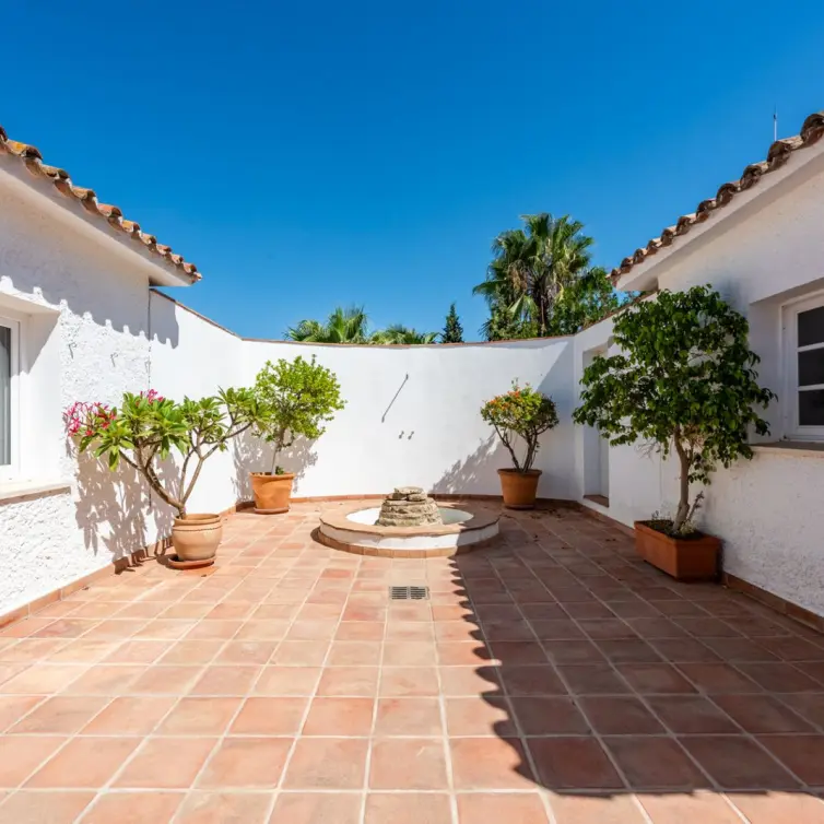 Venta de villa independiente en Atalaya