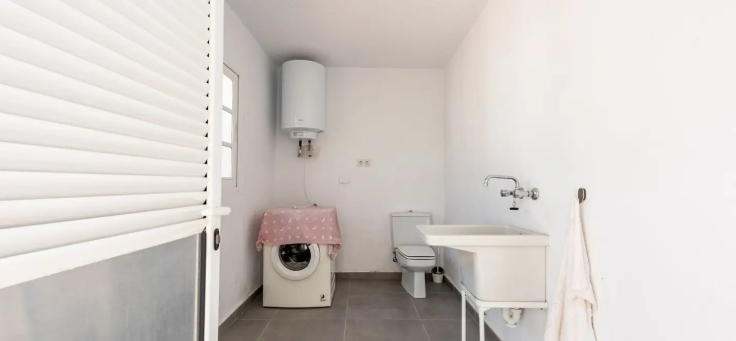 Sale of detached villa in Atalaya 3
