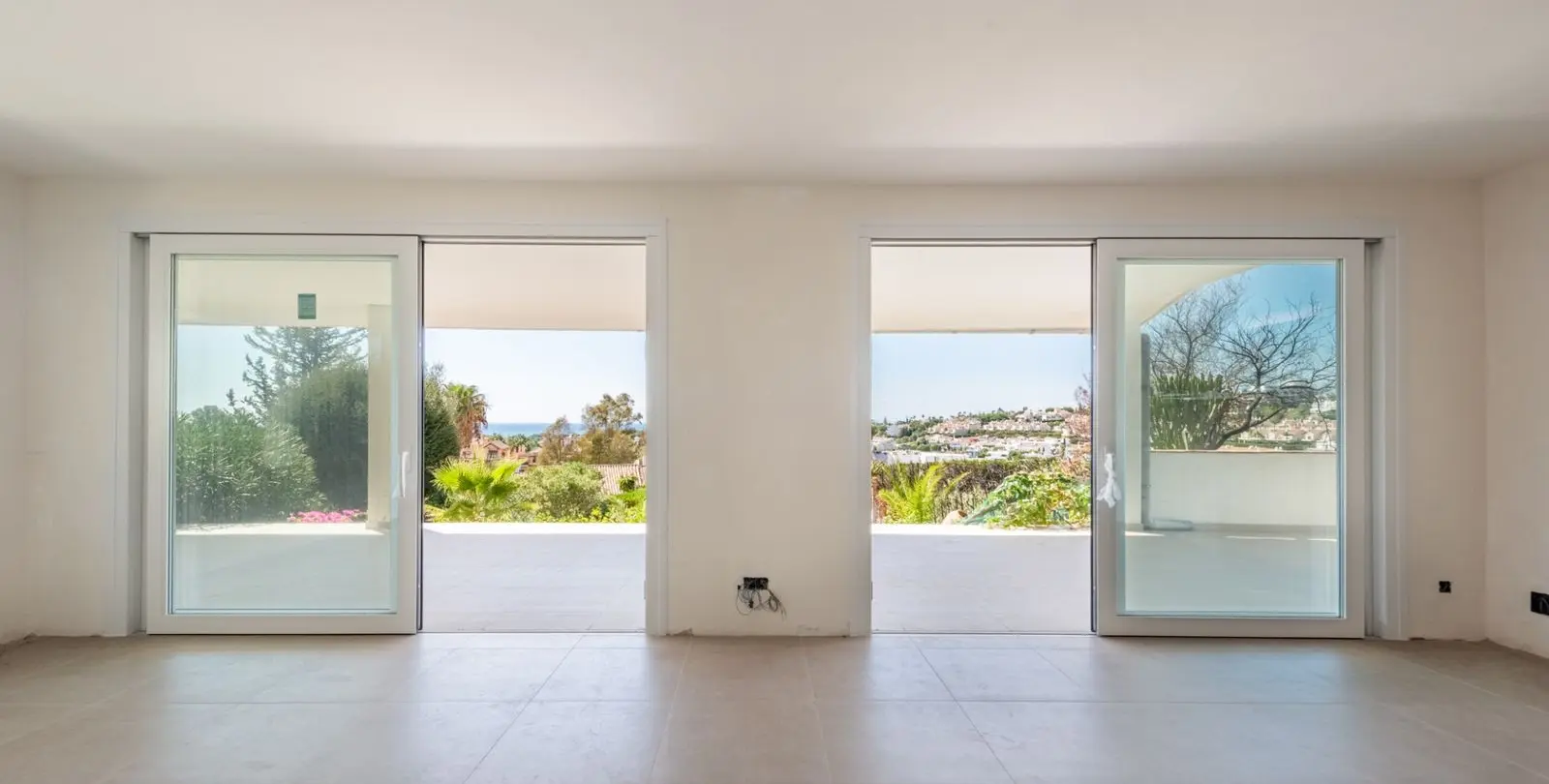 Sale of detached villa in Atalaya 12