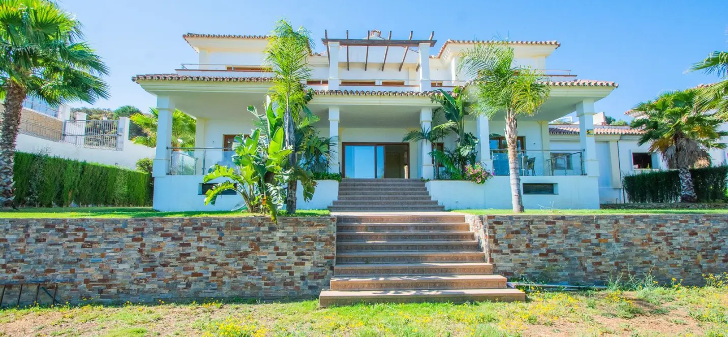 Sale of detached villa in La Cala Golf 0