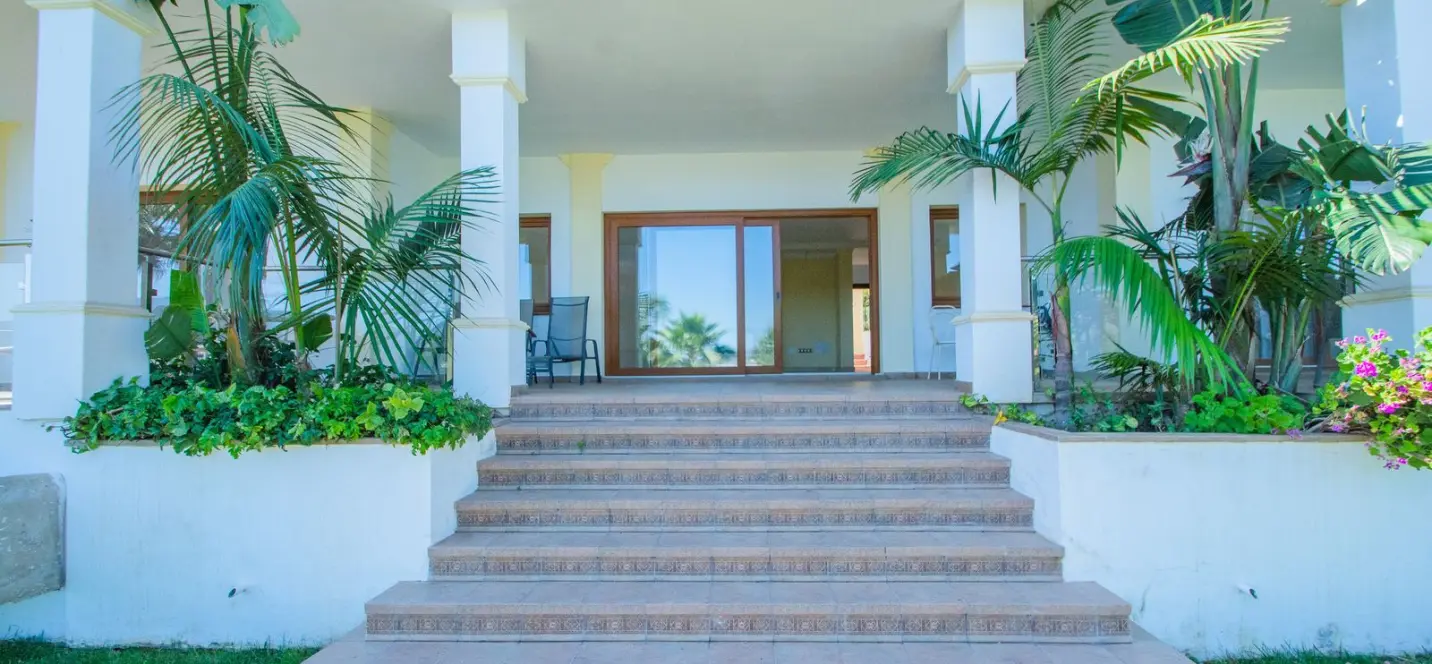 Sale of detached villa in La Cala Golf 1