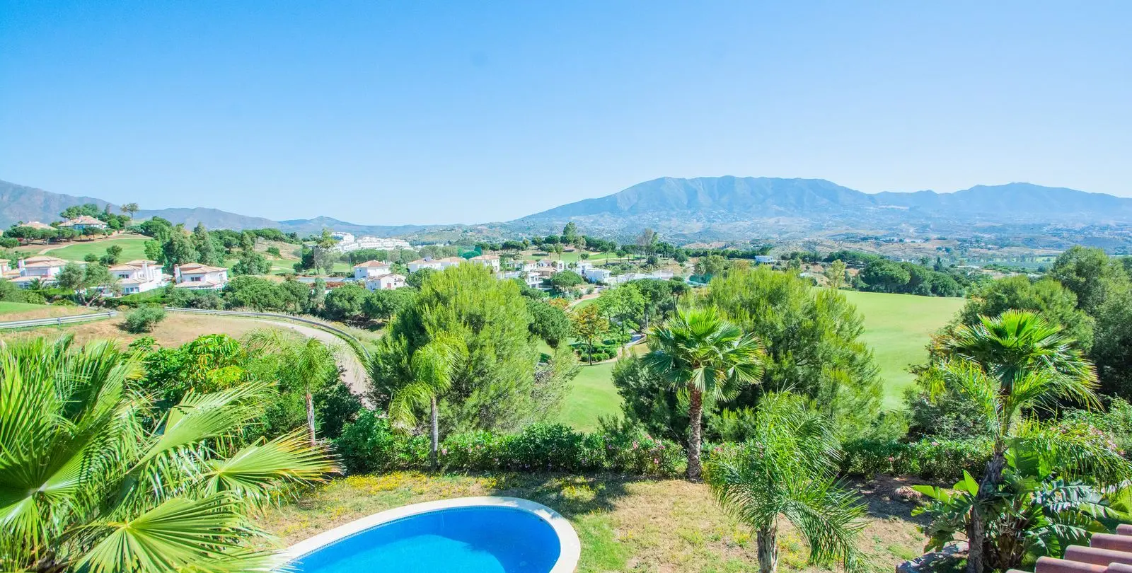 Sale of detached villa in La Cala Golf 21