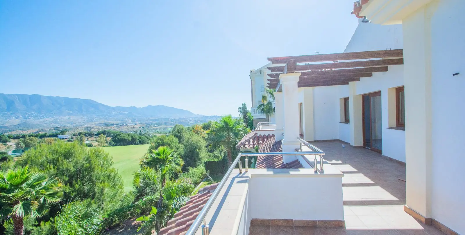 Sale of detached villa in La Cala Golf 22