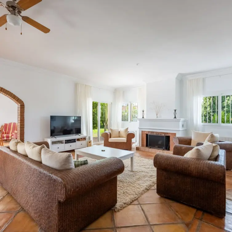 Venta de villa independiente en Atalaya
