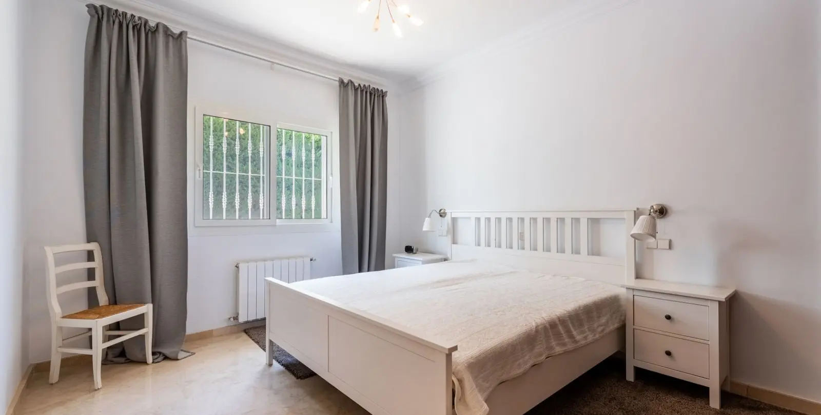 Sale of detached villa in Atalaya 10
